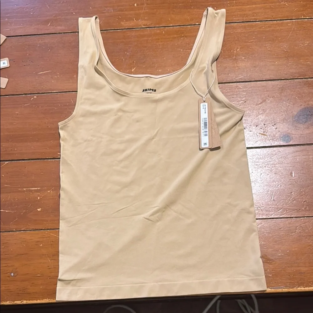 Soft Smoothing Tank | Skims | NWT | Clay - Picture 2 of 6